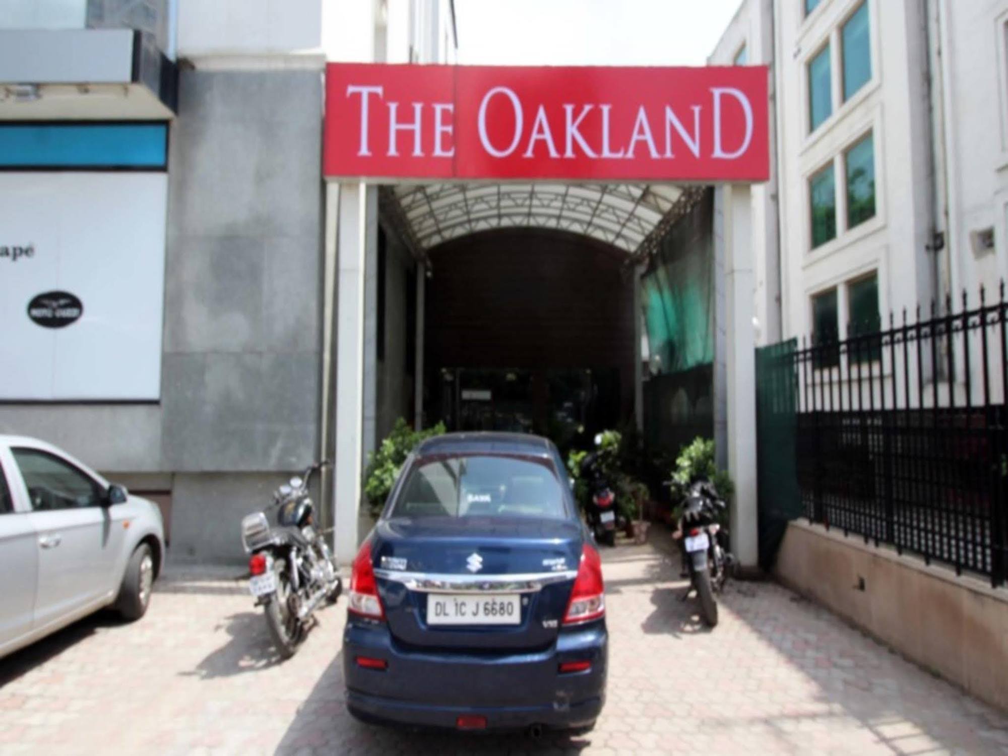 The Oakland Plaza By Orion Hotels New Delhi Exterior photo